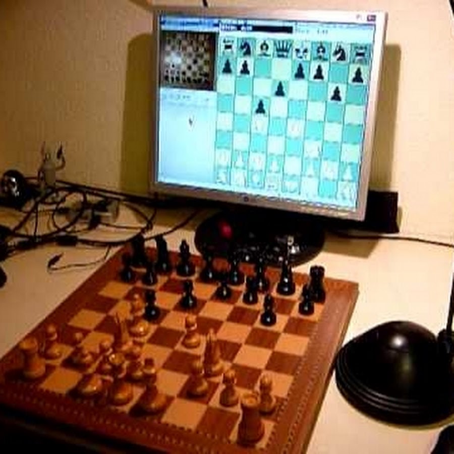 Играть шахматы компьютером чесс. Компьютерные шахматы. Компьютеры играющие в шахматы. Шахматные компьютерные игры. Шахматы с компьютером.